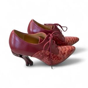John Fluevog, Size 9, Red Ursala